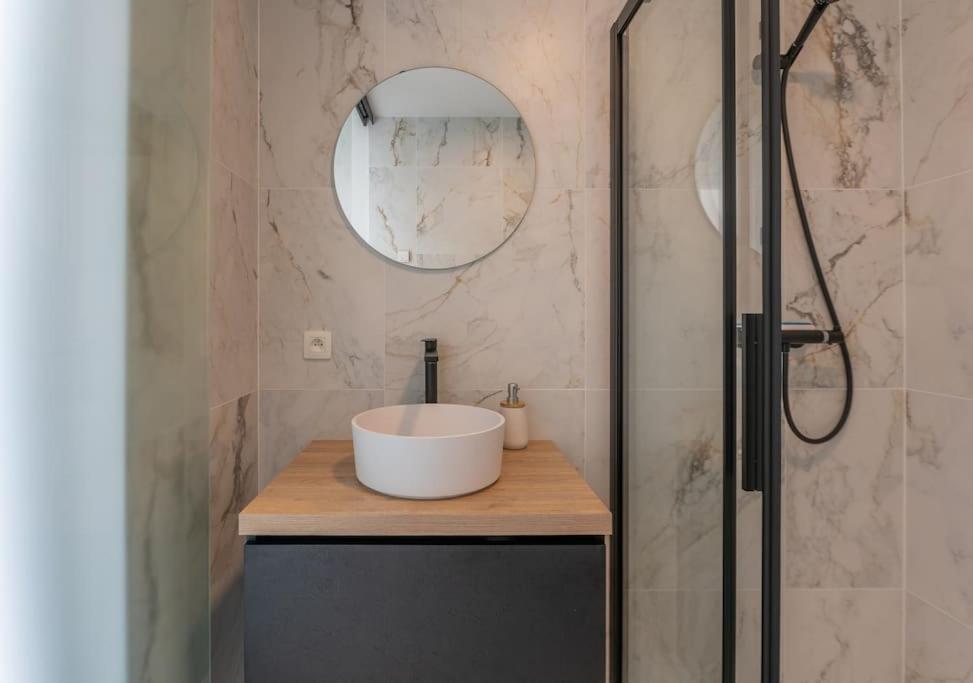 Superbe Appartement Avec Parking マルメディ エクステリア 写真