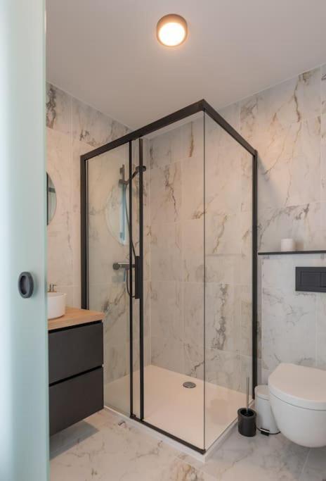 Superbe Appartement Avec Parking マルメディ エクステリア 写真